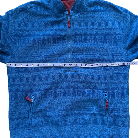 Chubbies | Arctic Tundra Reversible Fleece Pullover | Medium - Picture 11 of 13